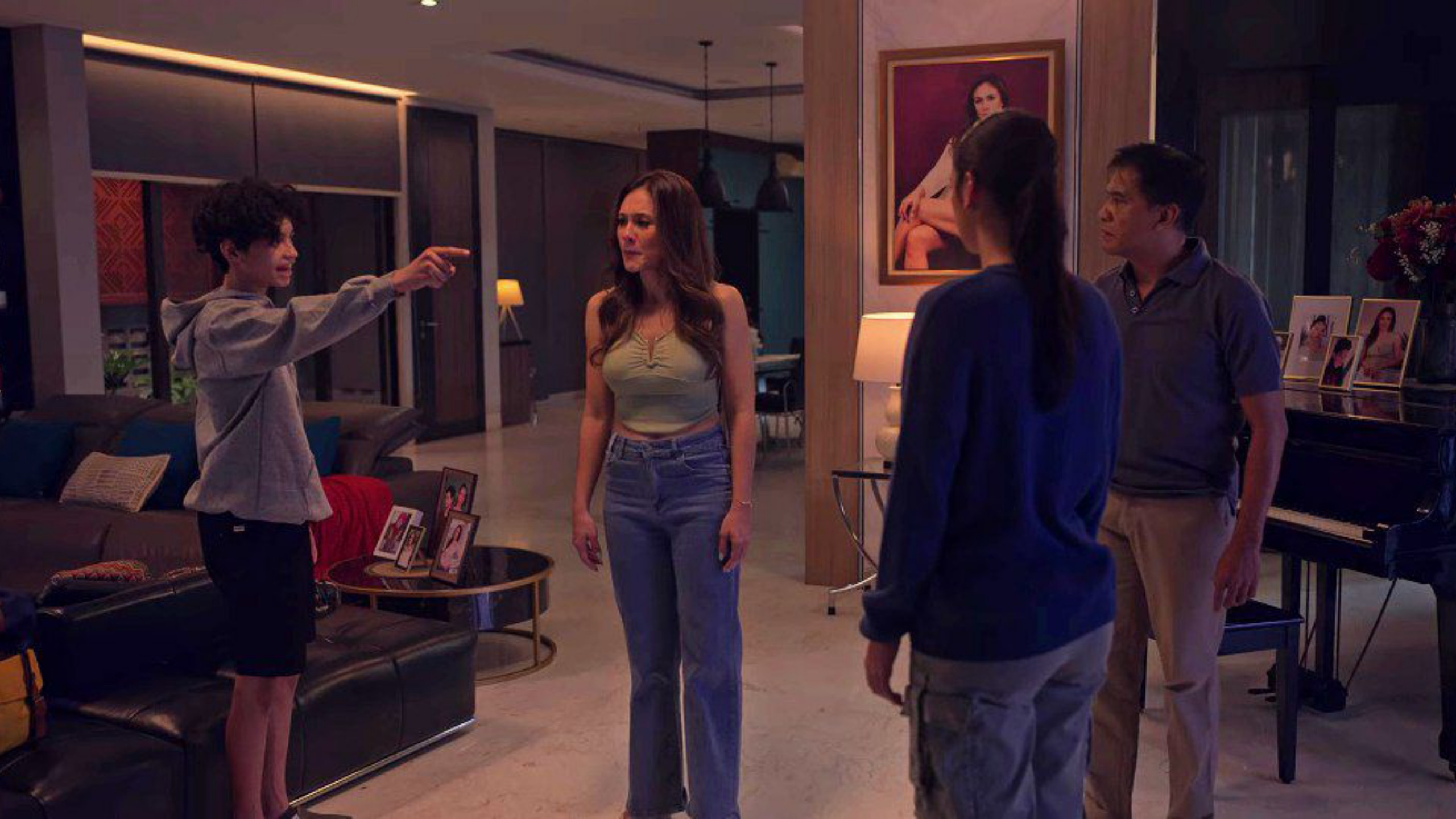 Кадр из Сомния. Кошмар вернулся